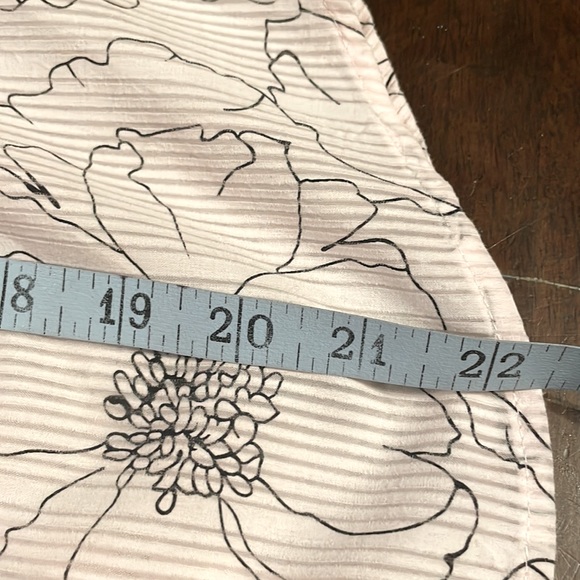 G. Lance Floral Button Front Shirt - Picture 7 of 7